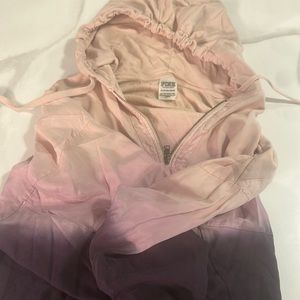 Pink ombré cropped hoodie